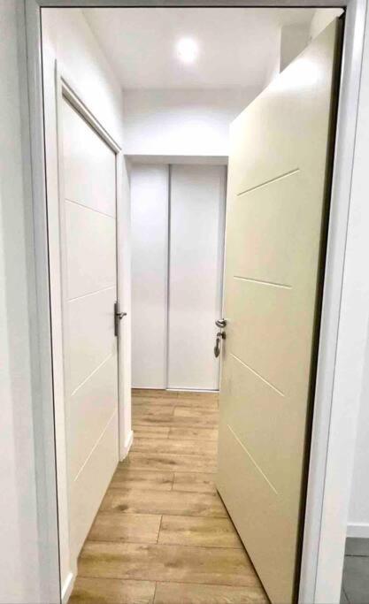 Cozy & Elegant Appartement Нарбонна Экстерьер фото